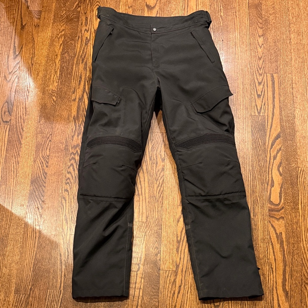 Men's Black Cargo Pants - Durable Utility Style